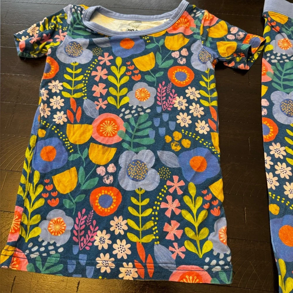Little Sleepies Folk Floral 18-24 months PJ Set - Picture 2 of 6